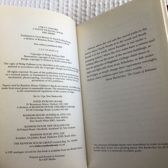 Lyra’s Oxford by Philip Pullman 1st Edition Signed - Picture 3 of 11